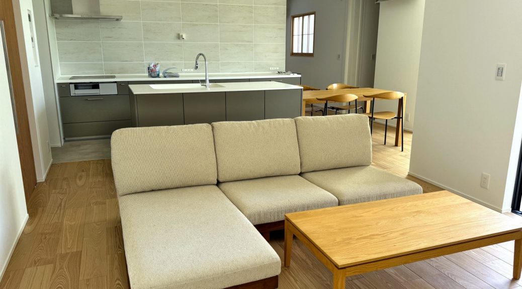 レンタル家具　おしゃれ　富山　無垢材　ミヤモト家具　完成見学会